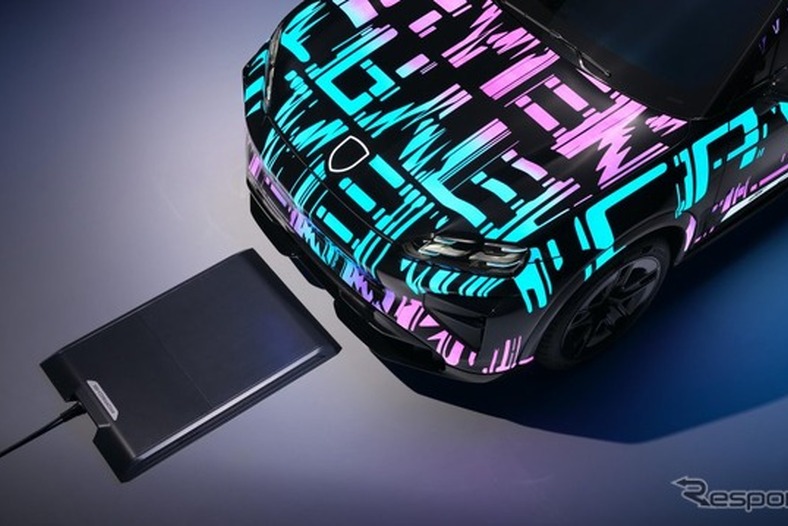 ポルシェ『カイエンEV』、世界初の11kWワイヤレス充電が可能に…IAAモビリティ2025で初公開 画像