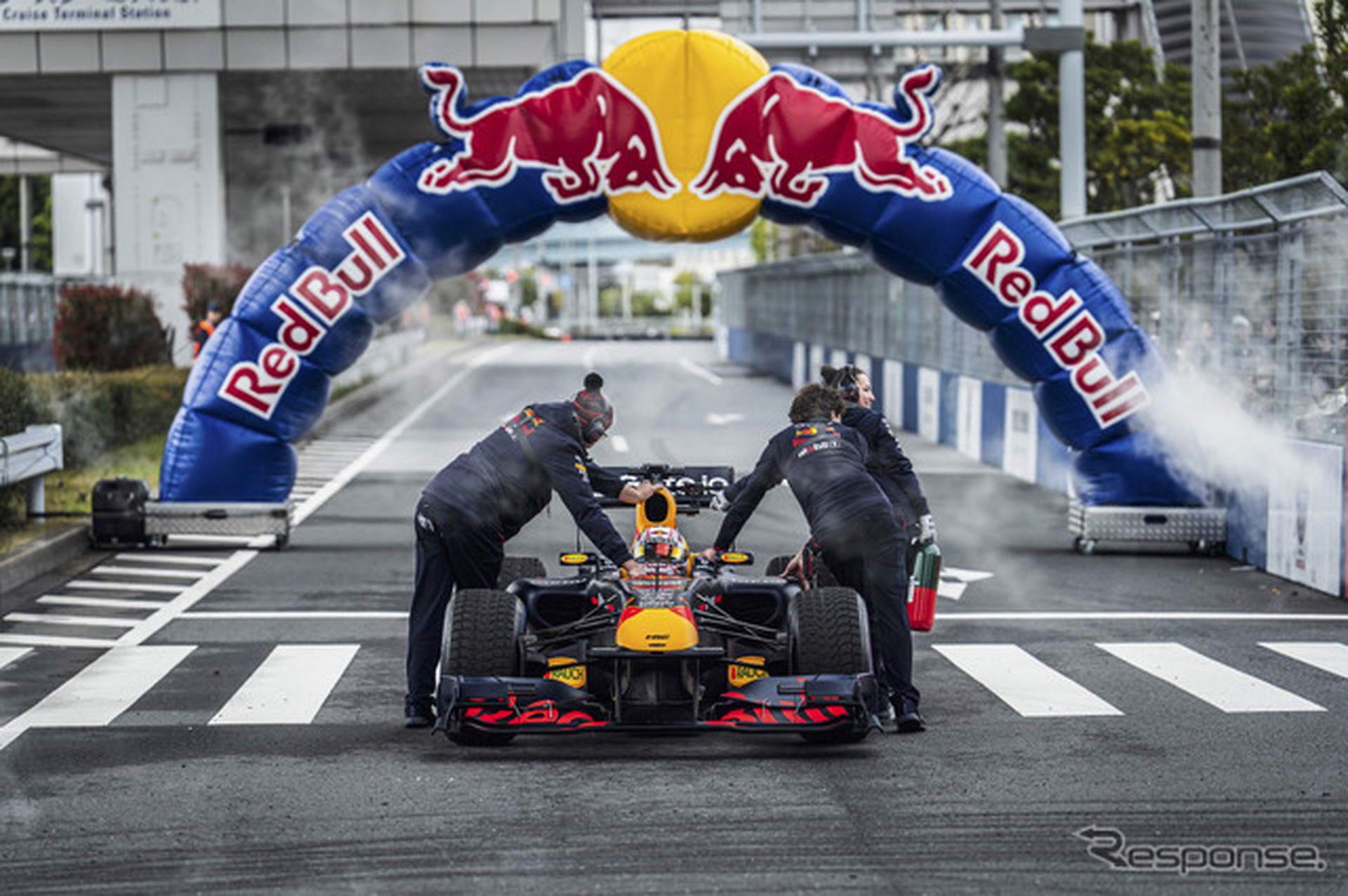 Red Bull Showrun x Powered by Honda