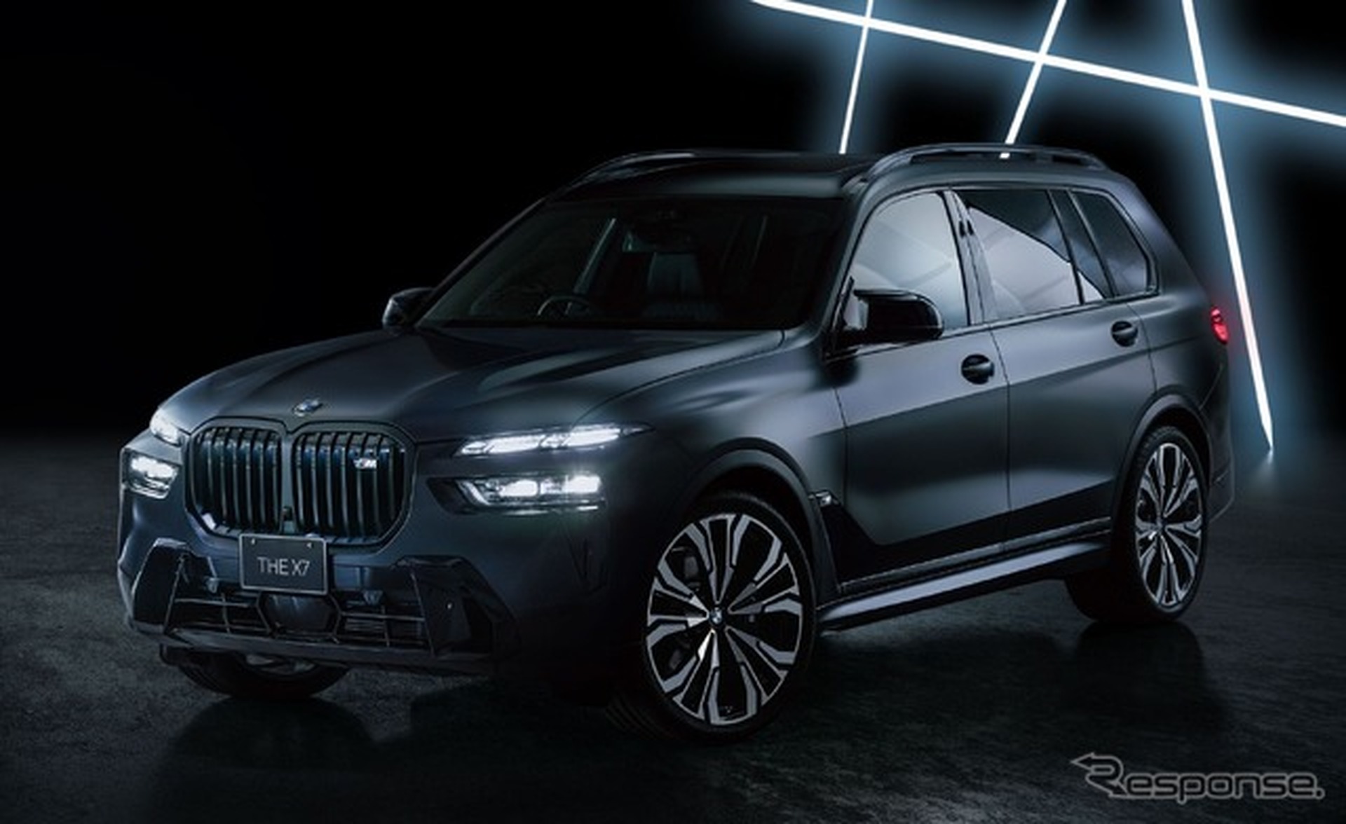 BMW『X7 BLACK-α』