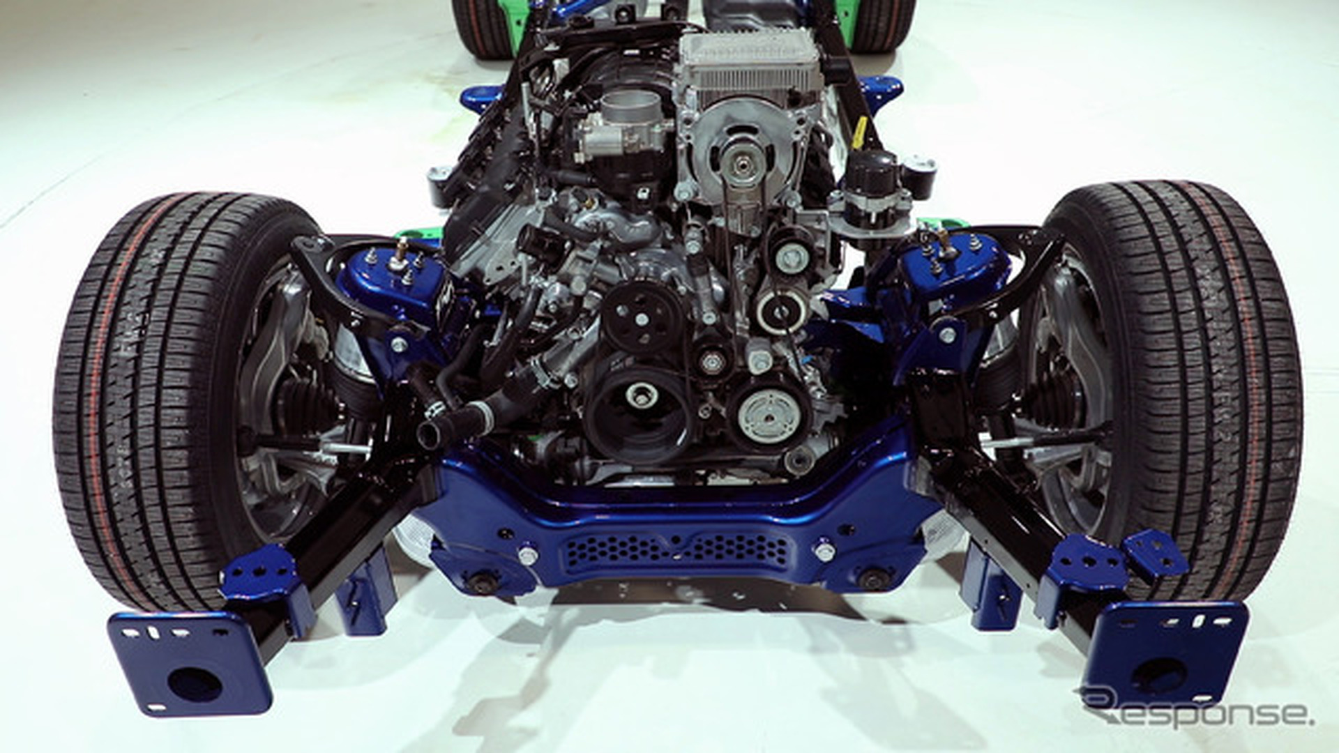 ラム1500に搭載される5.7リットルV8「HEMI」エンジン