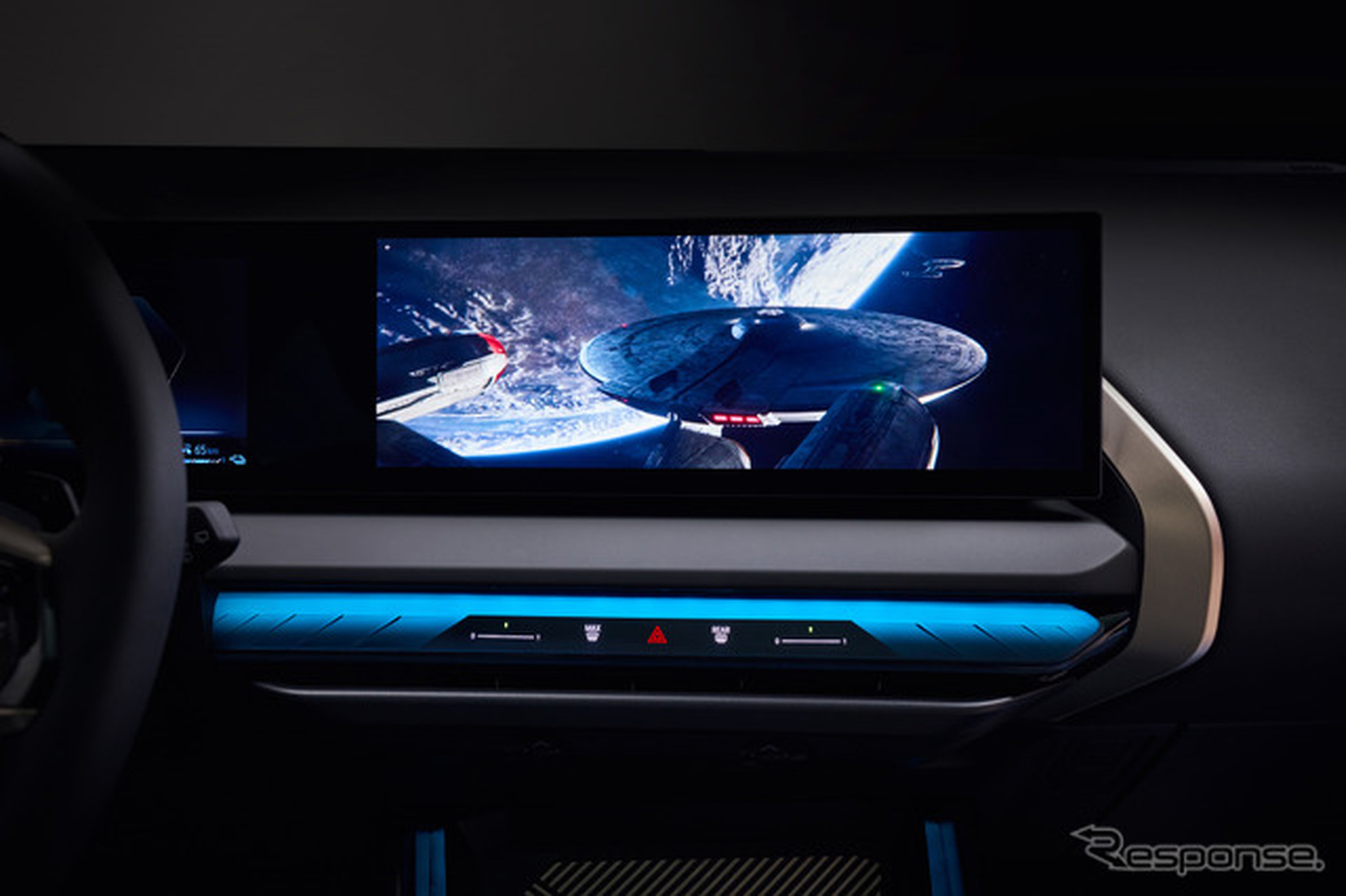 BMWとMINIの車載ディスプレイで「Paramount+」視聴可能に