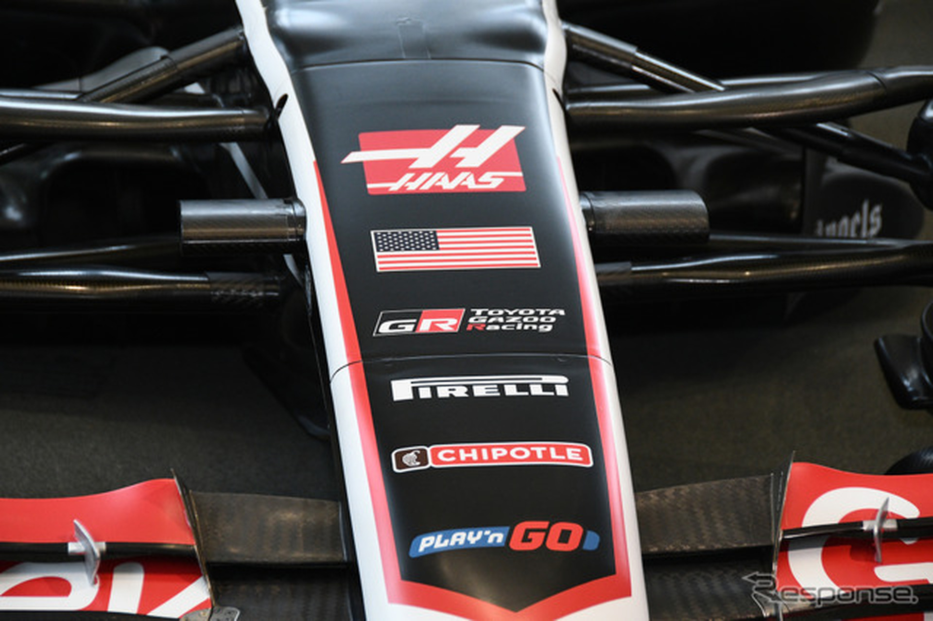フロントまわりではノーズ部分にTOYOTA GAZOO Racing のロゴが入る
