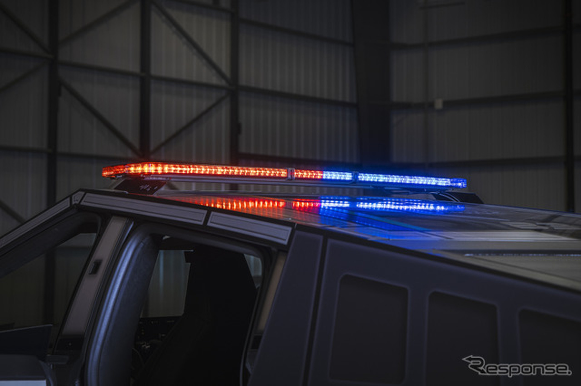 テスラ・サイバートラックの警察車両