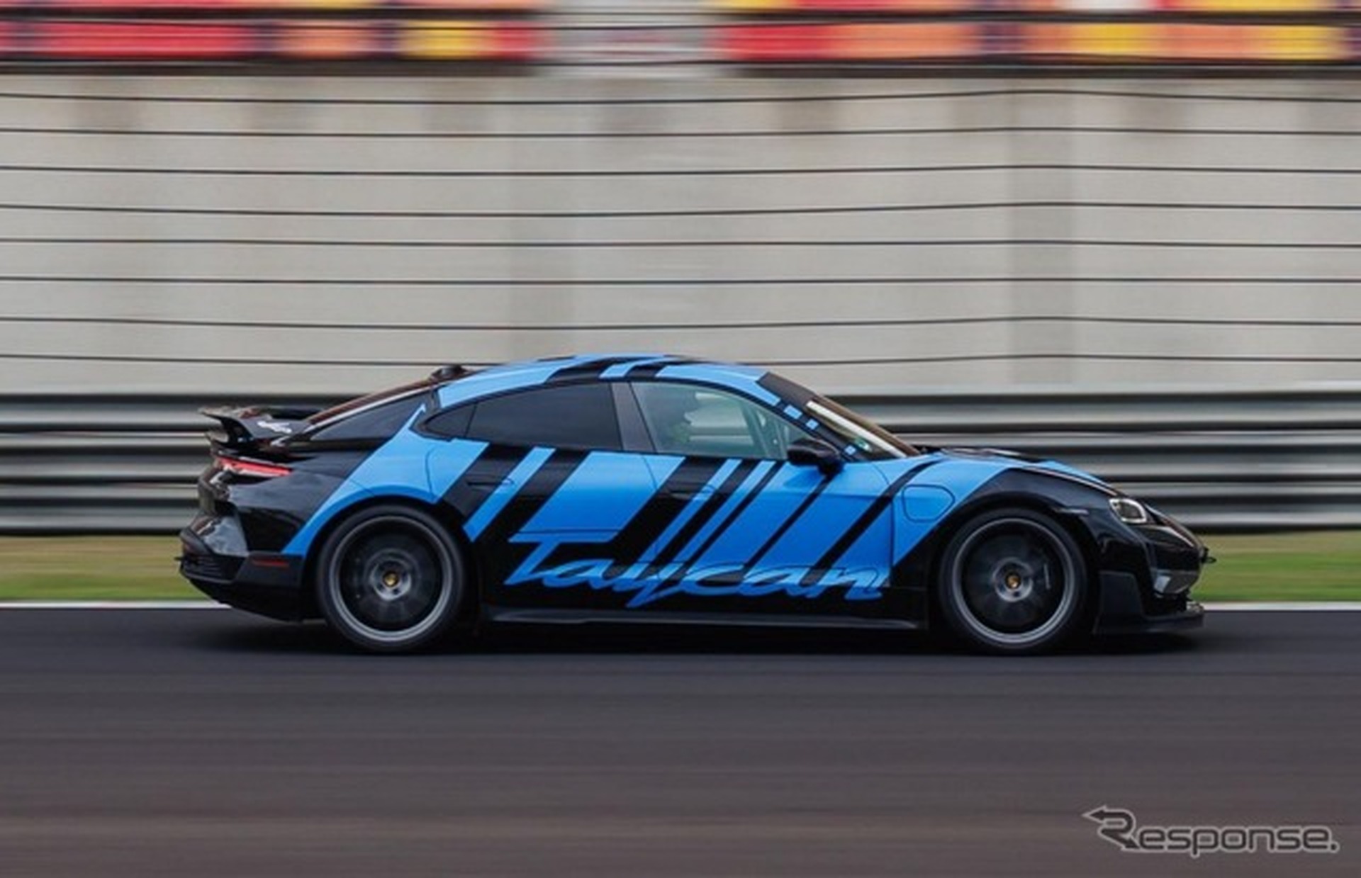 ポルシェ・タイカン・ターボGTが上海国際サーキットで量産車最速のラップタイムを記録
