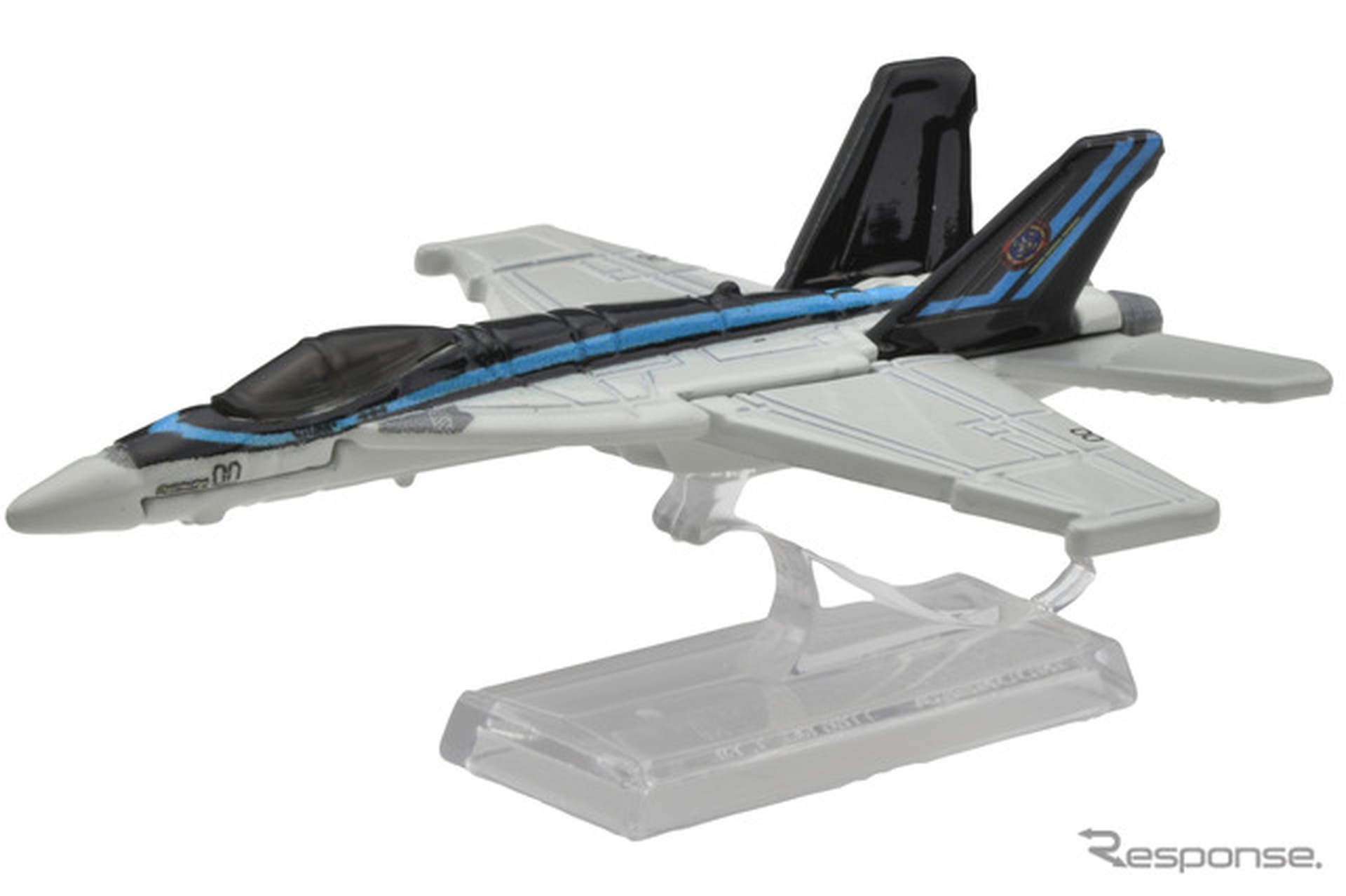F/A-18Eスーパーホーネット（10月26日発売）