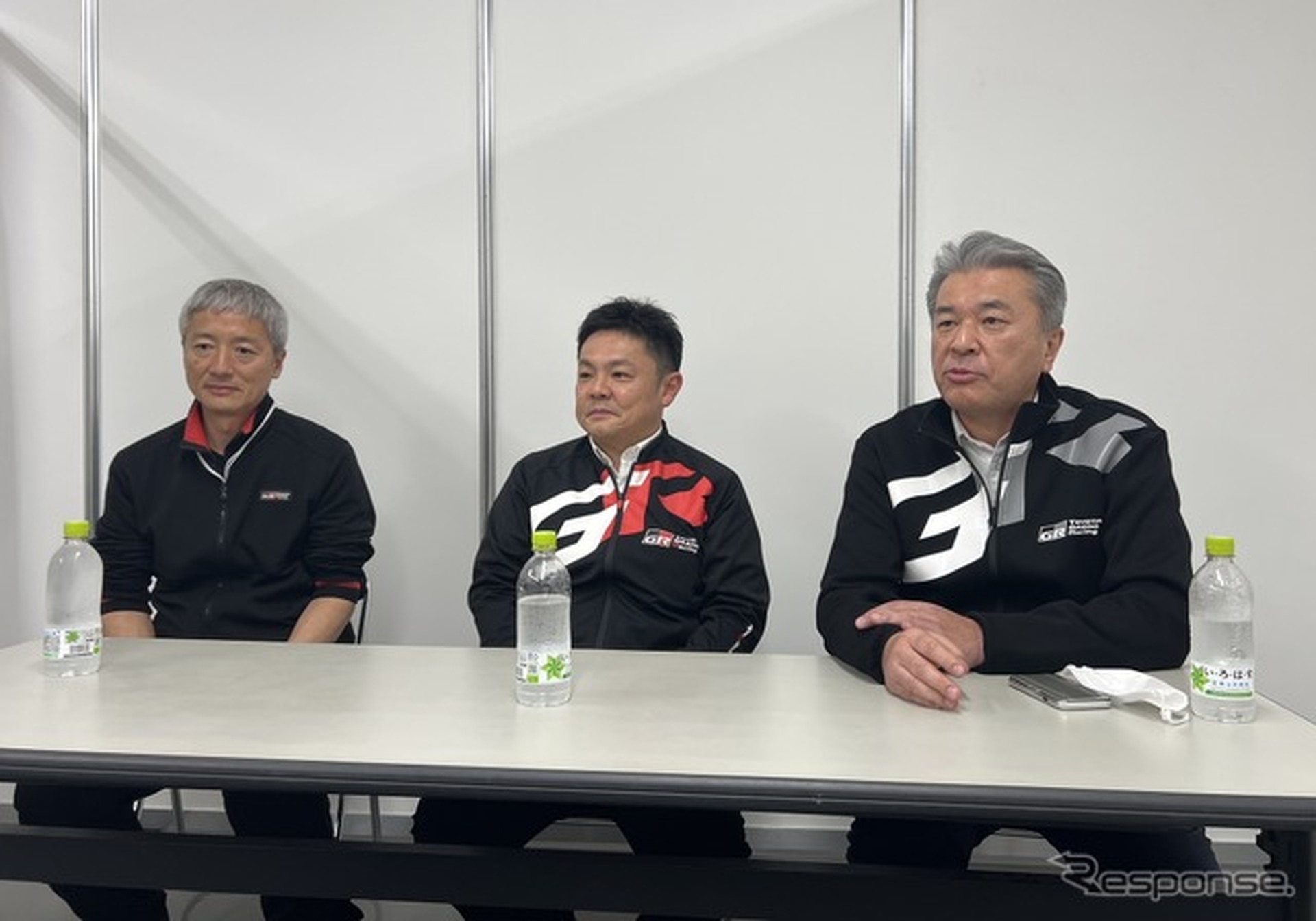 （左から）齋藤尚彦チーフエンジニア、高橋智也プレジデント、中嶋裕樹 副社長