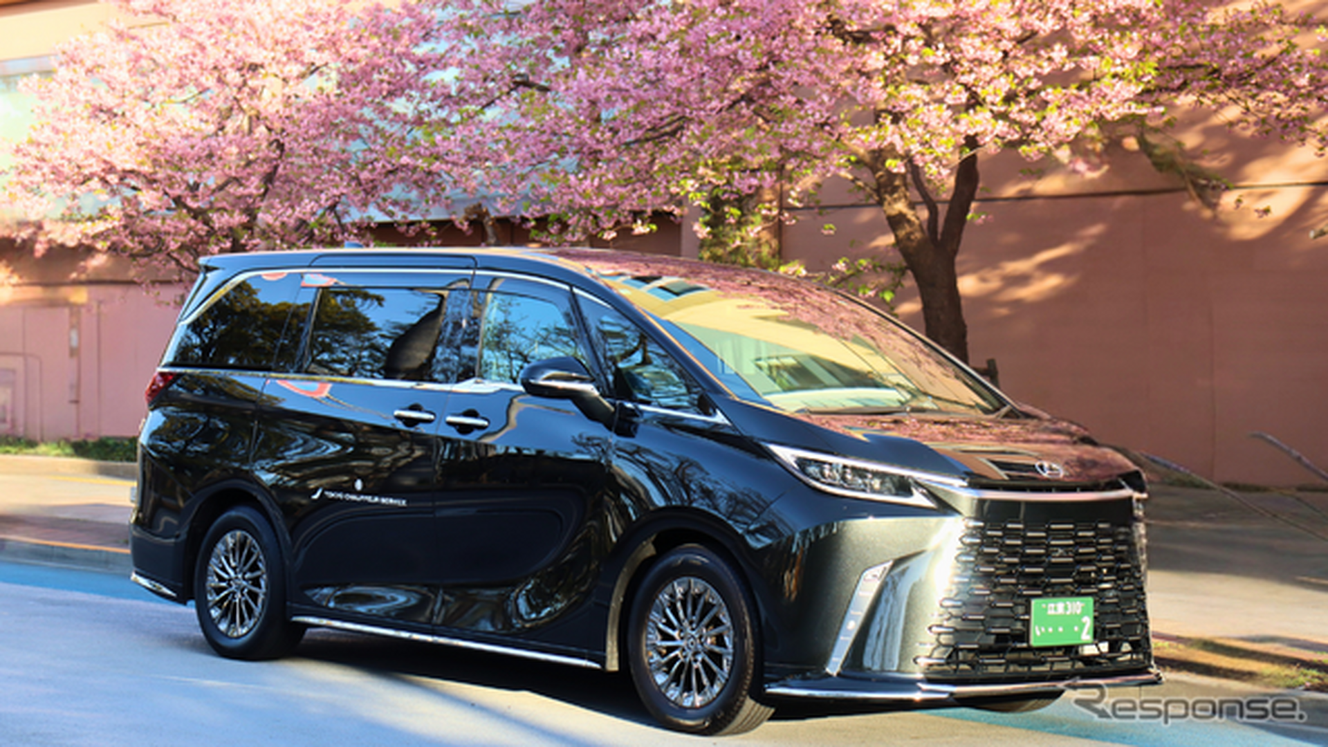 レクサス『LM』を使用した都内桜名所巡りプラン「SAKURA RIDE PLAN」