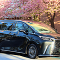 レクサス『LM』を使用した都内桜名所巡りプラン「SAKURA RIDE PLAN」