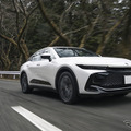 YOKOHAMA ADVANスポーツV107 × TOYOTA クラウンクロスオーバー