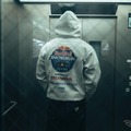 Event line　フーディー（ASH）1万6500 円（税込）