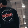 Apparel line　スウェットトレーナー（BLACK）1万1000 円（税込）