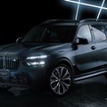 BMW『X7 BLACK-α』