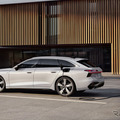 アウディ A6アバント e-ハイブリッドクワトロ