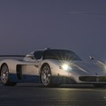 マセラティ『MC12ストラダーレ』