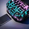 ポルシェ『カイエン・エレクトリック』プロトタイプと11kWワイヤレス充電器