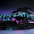 ポルシェ『カイエン・エレクトリック』プロトタイプと11kWワイヤレス充電器