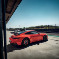 ポルシェ『718ケイマンGT4』『911 GT3』対応のマンタイパフォーマンスキット