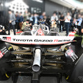 リヤウイングと翼端板（ステー）内側にTOYOTA GAZOO Racing のロゴが入る