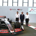 左からHaas F1代表の小松礼雄氏、モリゾウ氏（トヨタ自動車代表取締役会長・豊田章男氏）、TGRプレジデントの高橋智也氏、