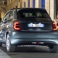 フィアット500e Giorgio Armani Collector's Edition
